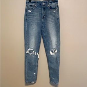 Light wash mom jeans